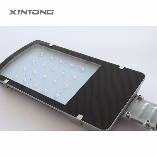 OEM/ODM impermeable al aire libre 50W 100W 150W 200W farola LED
