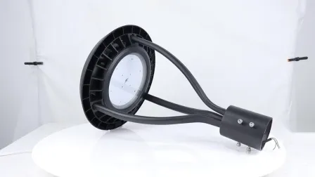 Venta caliente tipo V al aire libre poste superior poste antiguo LED área estacionamiento luz de jardín